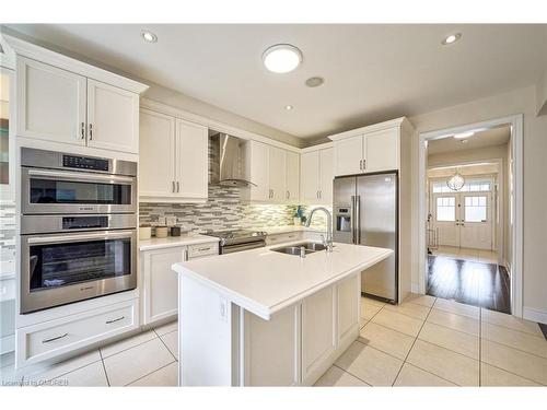 211 Sixteen Mile Drive, Oakville, ON - Indoor Photo Showing Kitchen With Double Sink