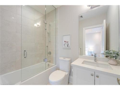 339 Morden Road, Oakville, ON - Indoor Photo Showing Bathroom