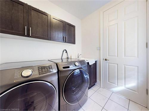 39 Trail Rider Drive, Brampton, ON - Indoor Photo Showing Laundry Room