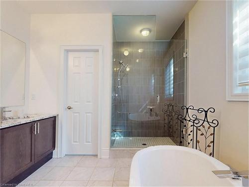 39 Trail Rider Drive, Brampton, ON - Indoor Photo Showing Bathroom