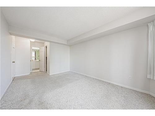 908-330 Rathburn Road W, Mississauga, ON - Indoor Photo Showing Other Room