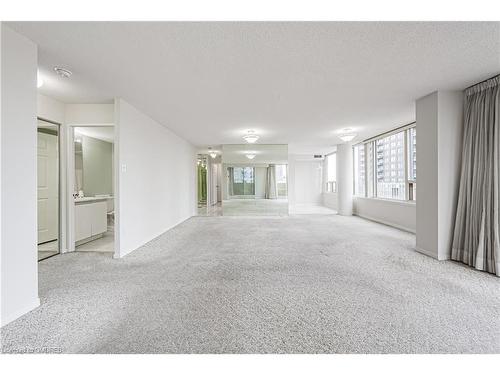 908-330 Rathburn Road W, Mississauga, ON - Indoor Photo Showing Other Room