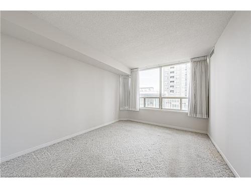 908-330 Rathburn Road W, Mississauga, ON - Indoor Photo Showing Other Room