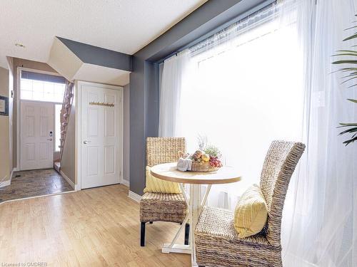 36 Kildonan Crescent, Waterdown, ON - Indoor Photo Showing Dining Room