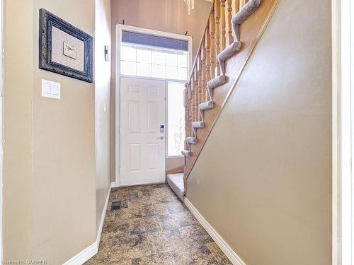 36 Kildonan Crescent, Waterdown, ON - Indoor Photo Showing Other Room