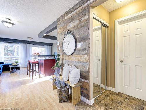 36 Kildonan Crescent, Waterdown, ON - Indoor Photo Showing Other Room