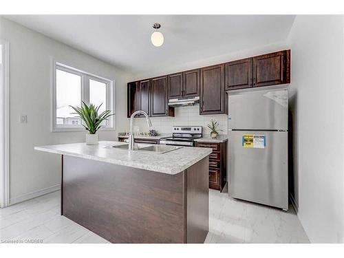 15 Simona Avenue, Wasaga Beach, ON - Indoor Photo Showing Kitchen