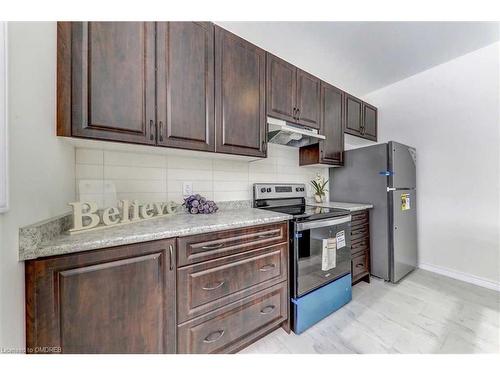 15 Simona Avenue, Wasaga Beach, ON - Indoor Photo Showing Kitchen