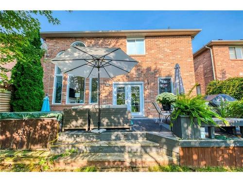 1436 Gulledge Trail, Oakville, ON - Outdoor