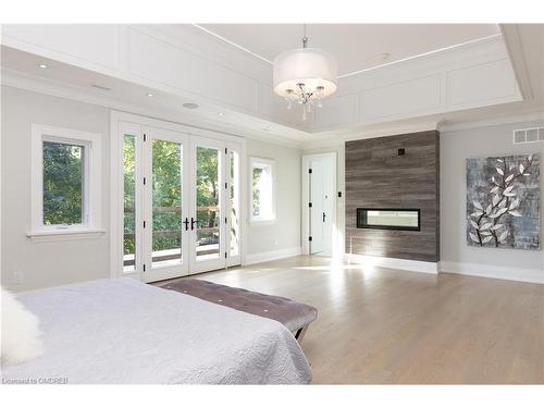 128 Balsam Drive, Oakville, ON - Indoor Photo Showing Bedroom With Fireplace