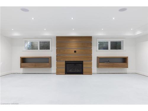 128 Balsam Drive, Oakville, ON - Indoor With Fireplace