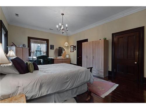 2625 Hammond Road, Mississauga, ON - Indoor Photo Showing Bedroom