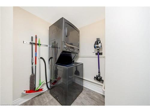 1202-81 Millside Drive, Milton, ON - Indoor Photo Showing Laundry Room