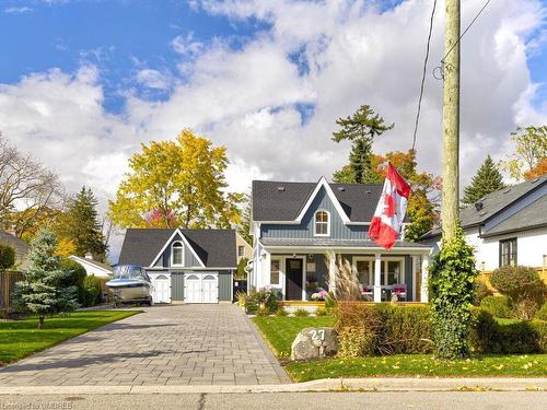 27 King Street, Milton, ON - Outdoor With Facade