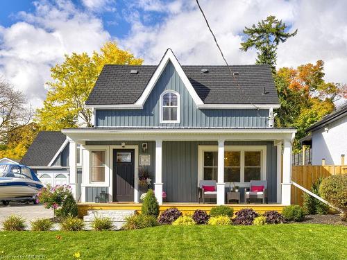 27 King Street, Milton, ON - Outdoor With Deck Patio Veranda With Facade