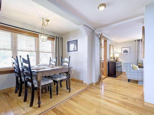 27 King Street, Milton, ON - Indoor Photo Showing Dining Room