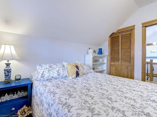 27 King Street, Milton, ON - Indoor Photo Showing Bedroom