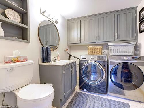 27 King Street, Milton, ON - Indoor Photo Showing Laundry Room