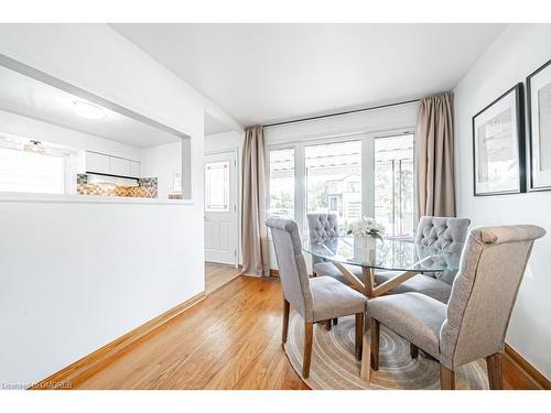 1089 Meredith Avenue, Mississauga, ON - Indoor Photo Showing Dining Room