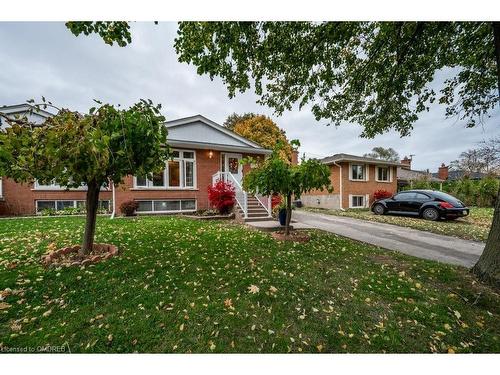 1298 Napier Crescent, Oakville, ON - Outdoor With Facade