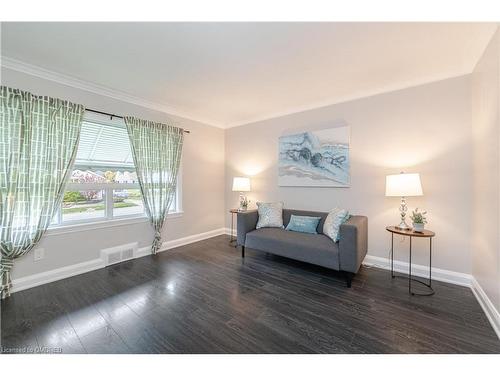 29 Princess Street, St. Catharines, ON - Indoor Photo Showing Living Room