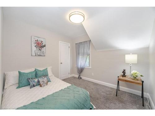 29 Princess Street, St. Catharines, ON - Indoor Photo Showing Bedroom