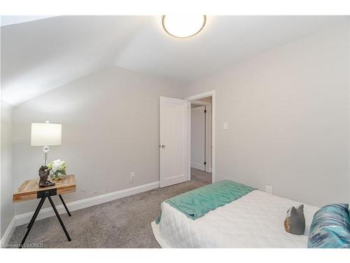 29 Princess Street, St. Catharines, ON - Indoor Photo Showing Bedroom