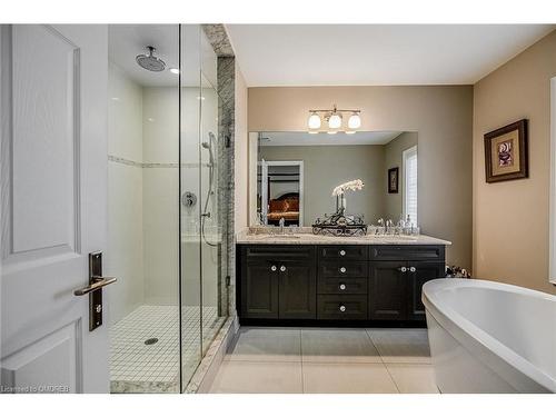 184 Dorval Drive, Oakville, ON - Indoor Photo Showing Bathroom