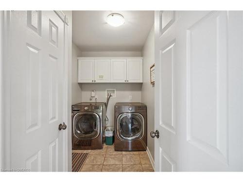 339 Wellbrook Avenue, Welland, ON - Indoor Photo Showing Laundry Room