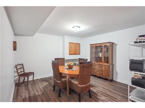 339 Wellbrook Avenue, Welland, ON - Indoor Photo Showing Dining Room