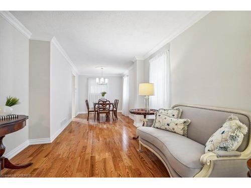 1278 Valerie Crescent, Oakville, ON - Indoor Photo Showing Living Room