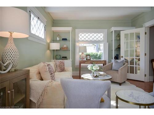 397 Trafalgar Road, Oakville, ON - Indoor Photo Showing Living Room