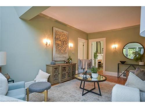 397 Trafalgar Road, Oakville, ON - Indoor Photo Showing Living Room