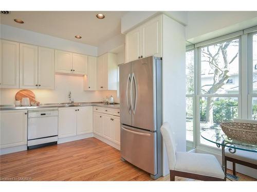 397 Trafalgar Road, Oakville, ON - Indoor Photo Showing Kitchen With Double Sink