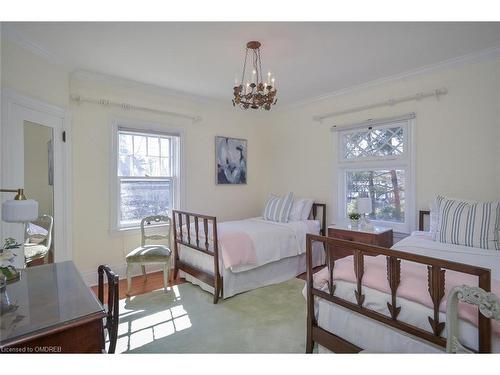 397 Trafalgar Road, Oakville, ON - Indoor Photo Showing Bedroom