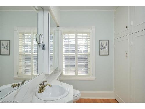 397 Trafalgar Road, Oakville, ON - Indoor Photo Showing Bathroom