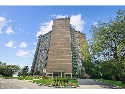 708-5250 Lakeshore Road, Burlington, ON - Outdoor With Facade