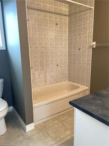 509 Collis Court, Milton, ON - Indoor Photo Showing Bathroom