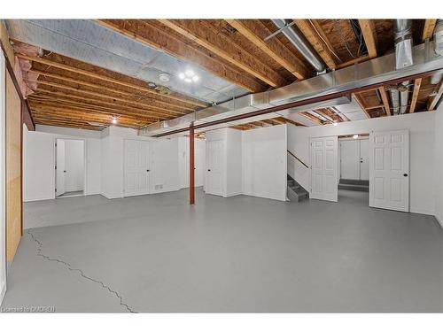 1009 Scotts Boathouse Road, Baysville, ON - Indoor Photo Showing Basement