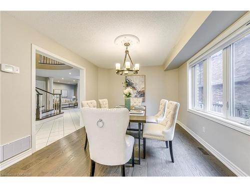 1245 Bowman Drive, Oakville, ON - Indoor Photo Showing Dining Room