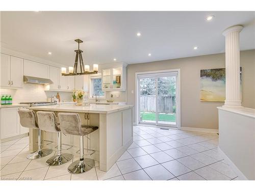 1245 Bowman Drive, Oakville, ON - Indoor Photo Showing Kitchen With Upgraded Kitchen