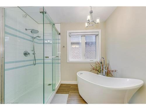 1245 Bowman Drive, Oakville, ON - Indoor Photo Showing Bathroom