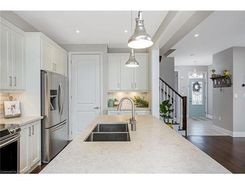 1166 Biason Circle, Milton, ON - Indoor Photo Showing Kitchen With Double Sink With Upgraded Kitchen