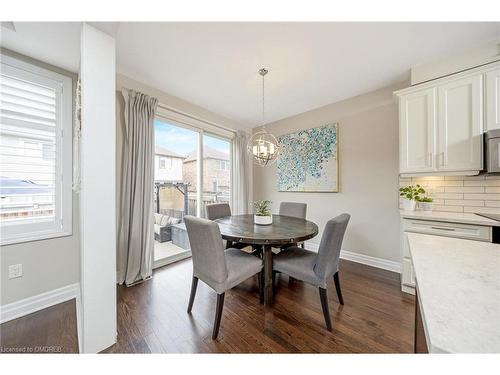 1166 Biason Circle, Milton, ON - Indoor Photo Showing Dining Room