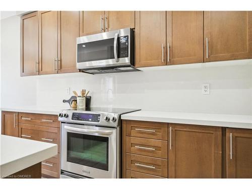 277 Landsborough Avenue, Milton, ON - Indoor Photo Showing Kitchen