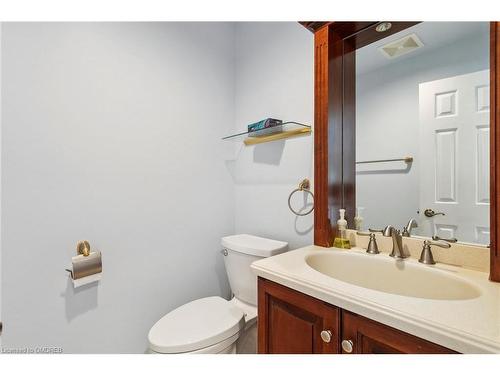 2008 Grenville Drive, Oakville, ON - Indoor Photo Showing Bathroom