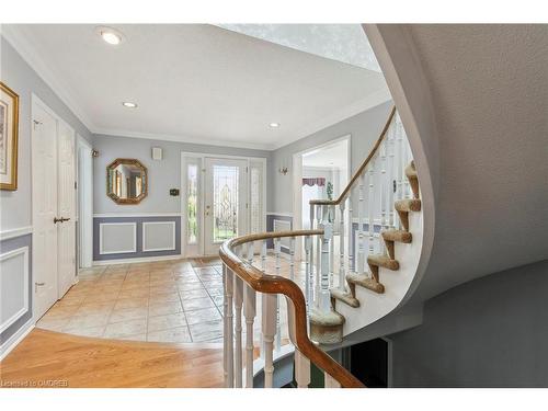 2008 Grenville Drive, Oakville, ON - Indoor Photo Showing Other Room