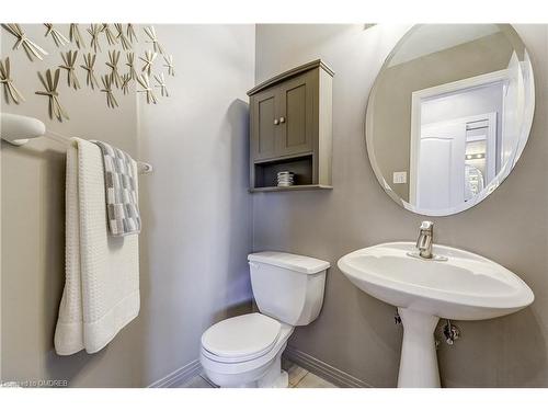 57 Niska Drive, Waterdown, ON - Indoor Photo Showing Bathroom