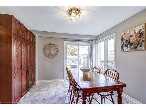 57 Niska Drive, Waterdown, ON - Indoor Photo Showing Dining Room