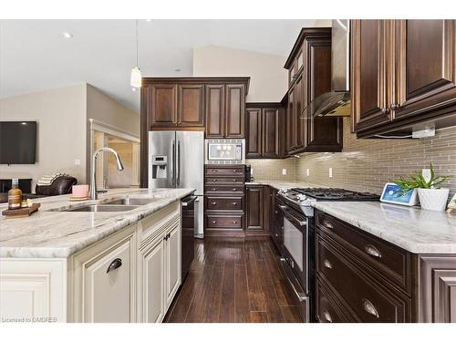 2873 Forest Road, Stratford, ON - Indoor Photo Showing Kitchen With Double Sink With Upgraded Kitchen